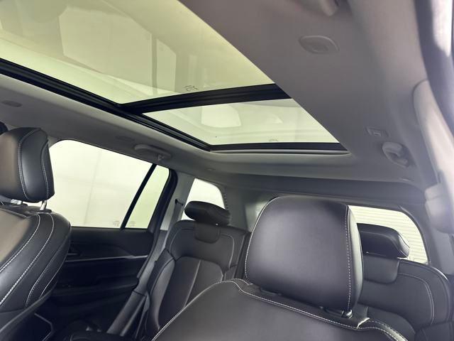 Photo of 2023 Baltic Gray Metallic Clearcoat Jeep Grand Cherokee 4xe