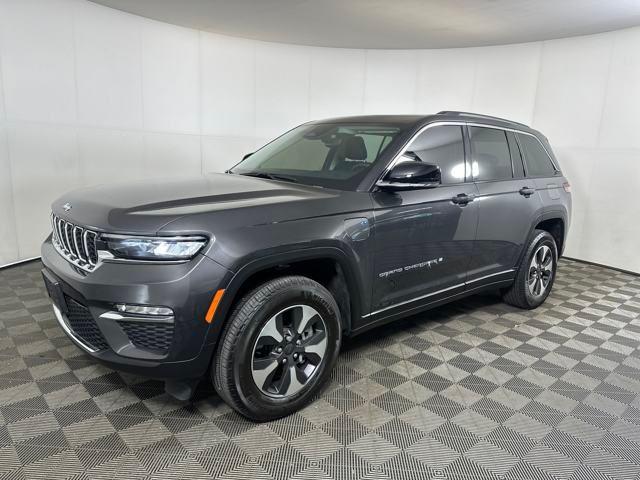 Photo of 2023 Baltic Gray Metallic Clearcoat Jeep Grand Cherokee 4xe