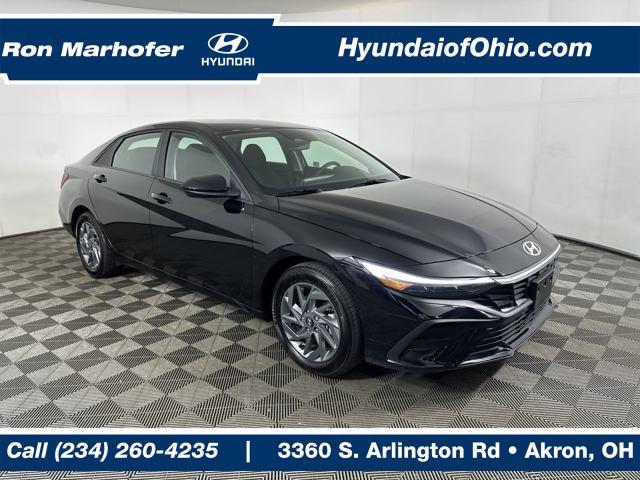 2024 Hyundai Elantra Hev