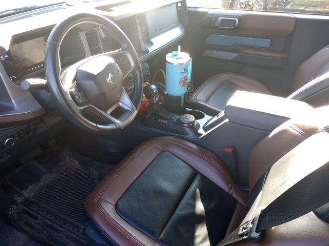 Photo of 2022 Velocity Blue Metallic Ford Bronco