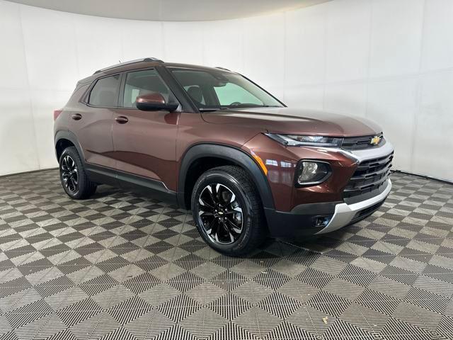 Photo of 2022 Mahogany Red Metallic Chevrolet Trailblazer