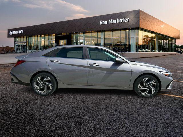 Photo of 2025 Fluid Metal Hyundai ELANTRA