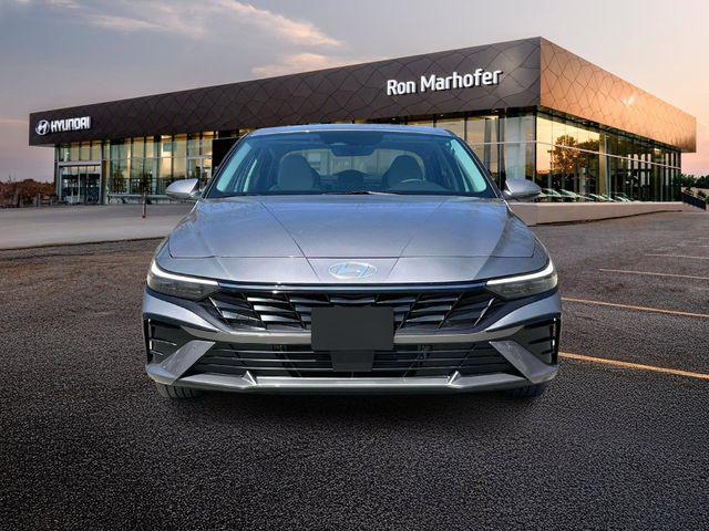 Photo of 2025 Fluid Metal Hyundai ELANTRA