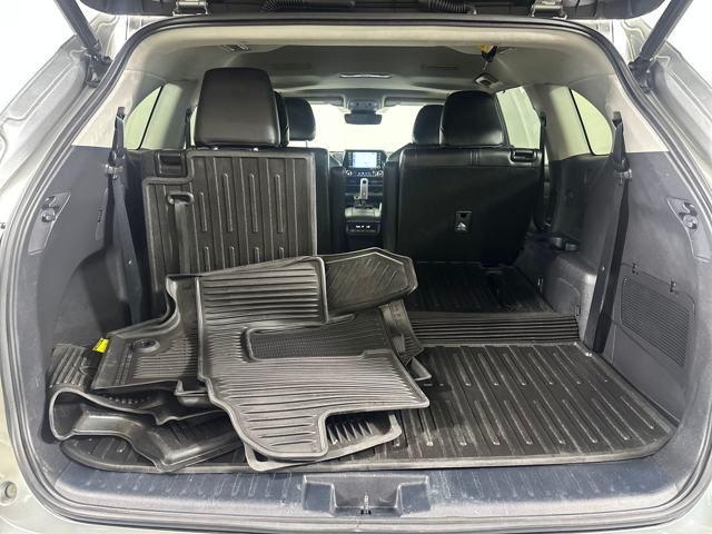 Photo of 2022 Celestial Silver Metallic Toyota Highlander