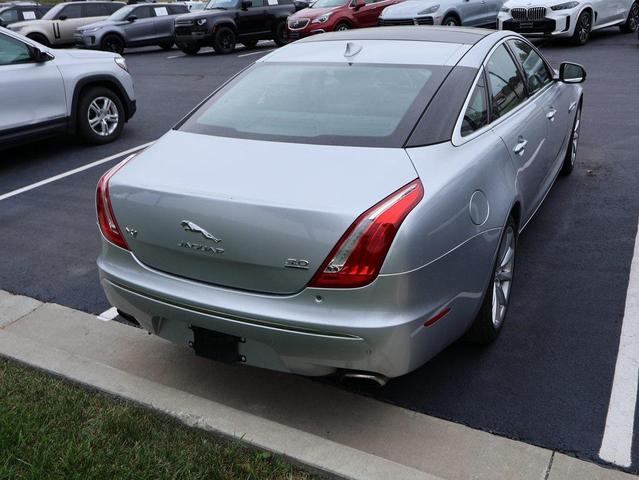Photo of 2014 Rhodium Silver Metallic Jaguar XJ