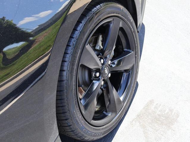 Photo of 2021 Shadow Black Ford Mustang