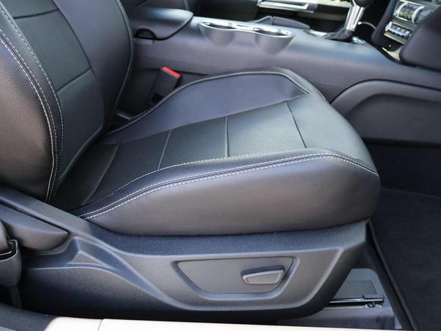 Photo of 2021 Shadow Black Ford Mustang