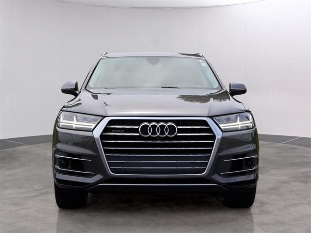 Photo of 2019 Samurai Gray Metallic Audi Q7