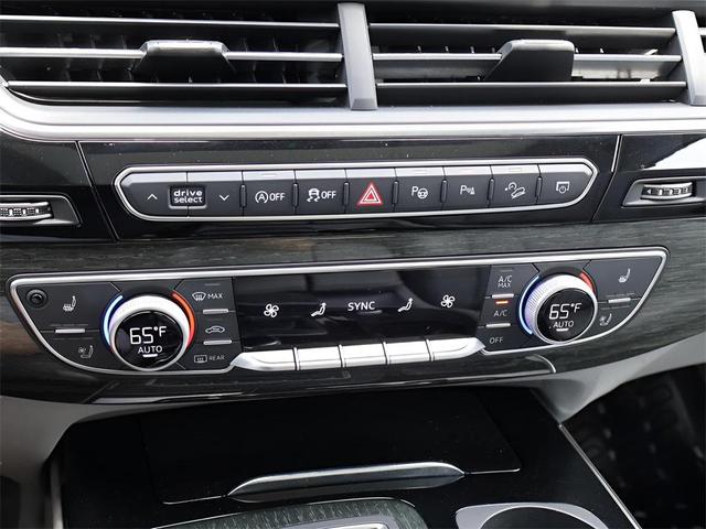 Photo of 2019 Samurai Gray Metallic Audi Q7