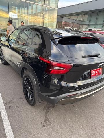 Photo of 2025 Mosaic Black Metallic Chevrolet Trax