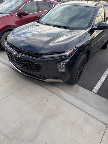 Photo of 2025 Mosaic Black Metallic Chevrolet Trax