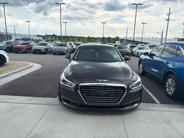 2017 Genesis G90