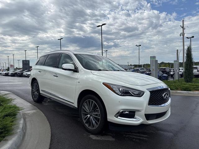 Photo of 2020 Majestic White INFINITI QX60
