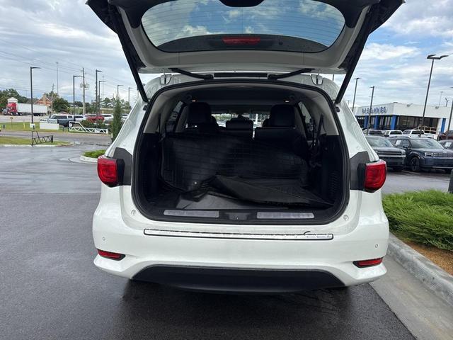 Photo of 2020 Majestic White INFINITI QX60