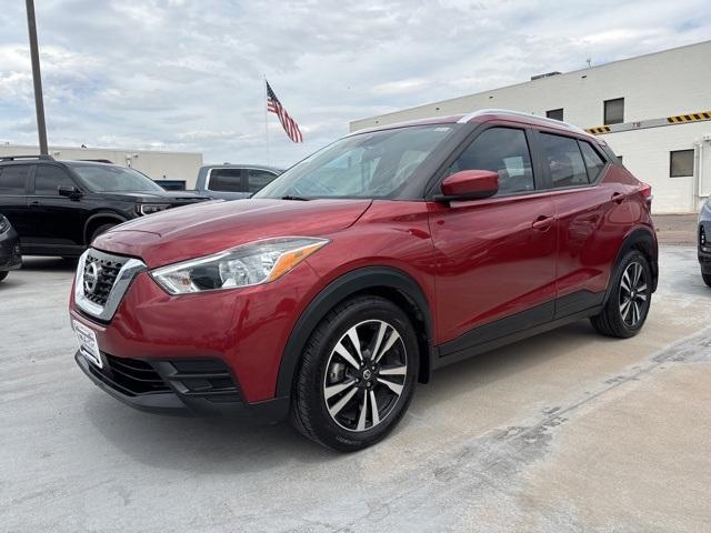 Photo of 2020 Cayenne Red Nissan Kicks
