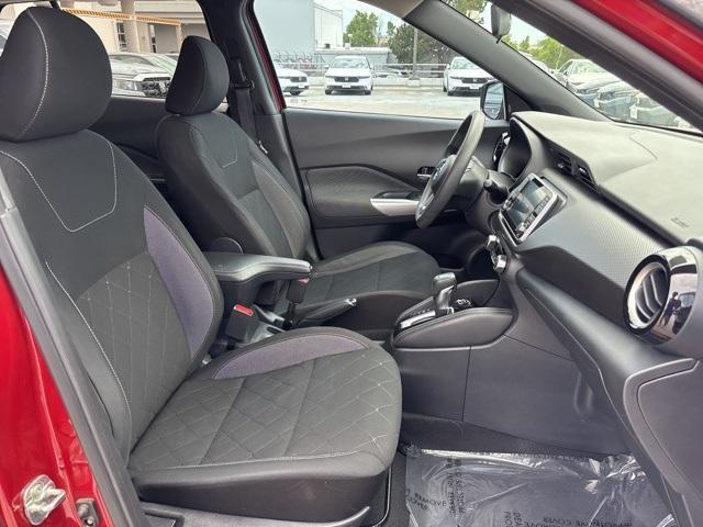 Photo of 2020 Cayenne Red Nissan Kicks