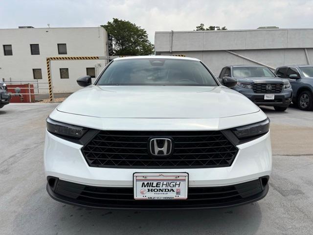 Photo of 2025 Platinum White Pearl Honda Accord Hybrid