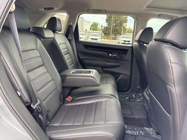 Photo of 2025 Solar Silver Metallic Honda CR-V