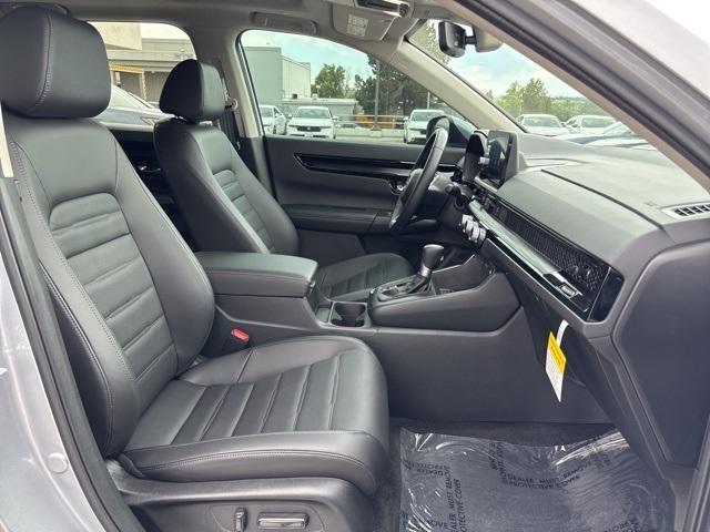 Photo of 2025 Solar Silver Metallic Honda CR-V