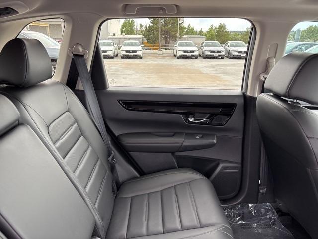 Photo of 2025 Solar Silver Metallic Honda CR-V