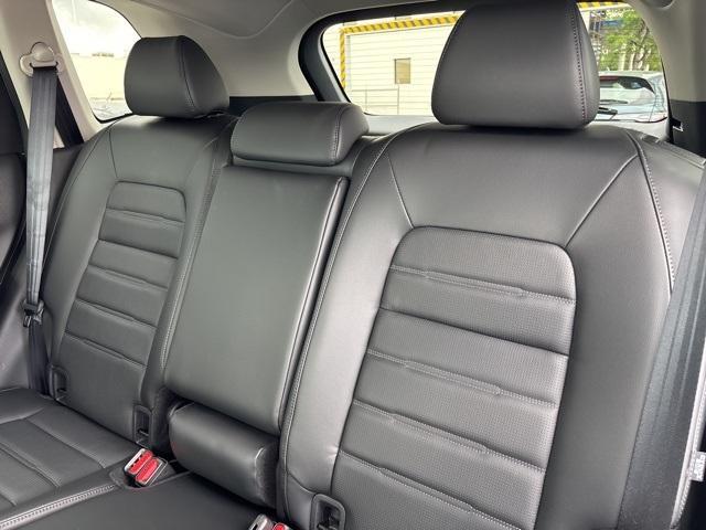Photo of 2025 Solar Silver Metallic Honda CR-V