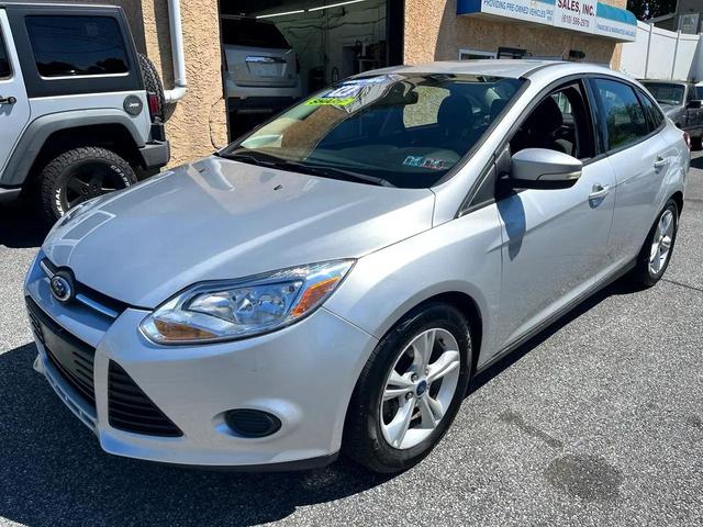 Photo of 2014 Silver Ford Focus