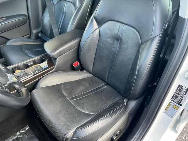 Photo of 2018 Arctic Metallic Kia Optima