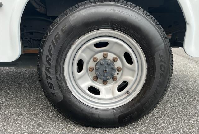 Photo of 2012 White Ford F-250