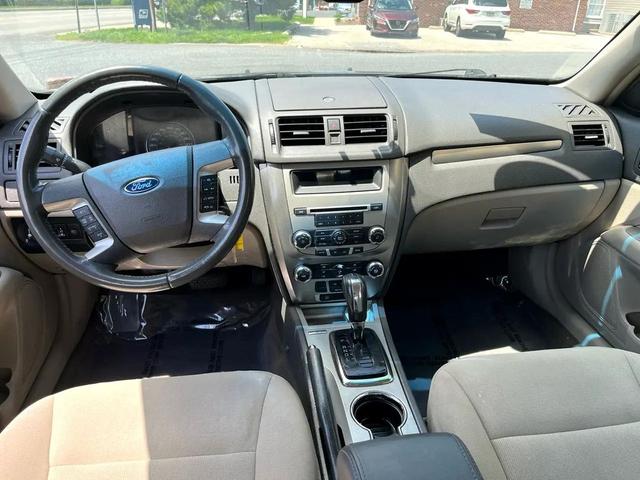 Photo of 2011 Bronze Ford Fusion Hybrid