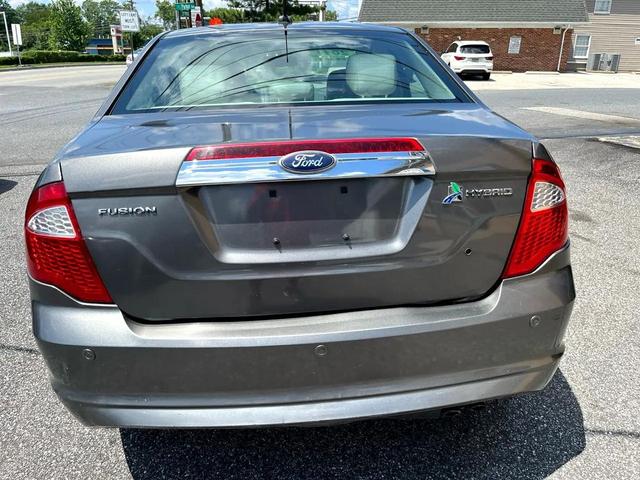 Photo of 2011 Bronze Ford Fusion Hybrid