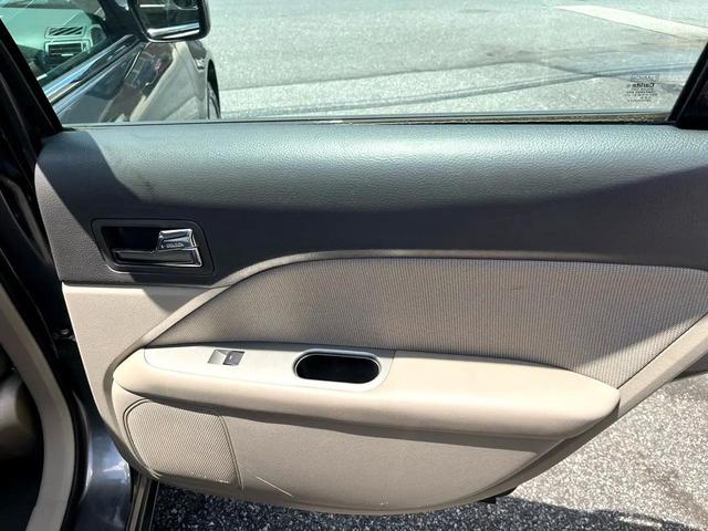 Photo of 2011 Bronze Ford Fusion Hybrid