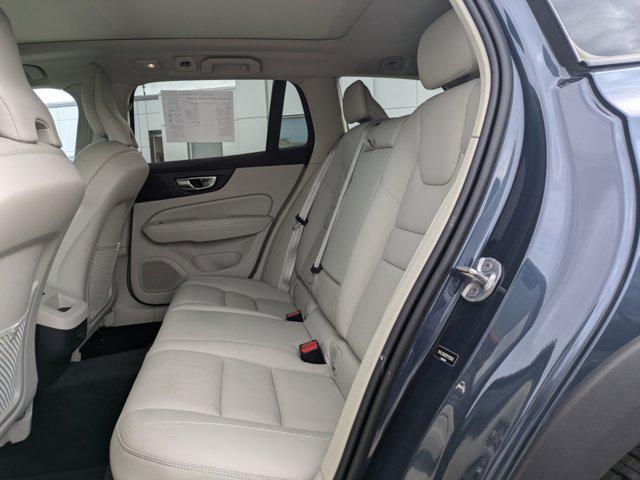 Photo of 2023 Denim Blue Metallic Volvo V60 Cross Country