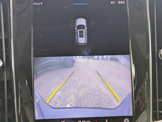 Photo of 2023 Denim Blue Metallic Volvo V60 Cross Country