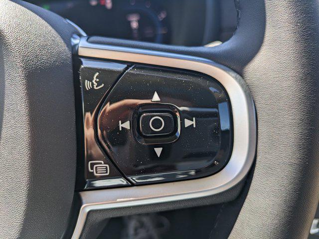 Photo of 2025 Mulberry Volvo XC90 Plug-In Hybrid