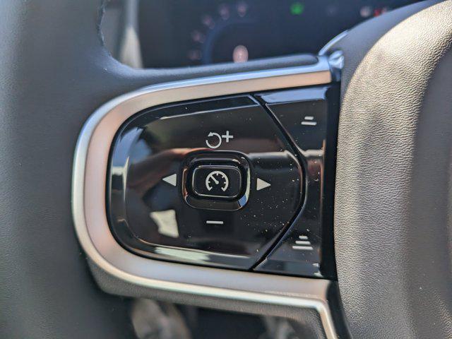 Photo of 2025 Mulberry Volvo XC90 Plug-In Hybrid