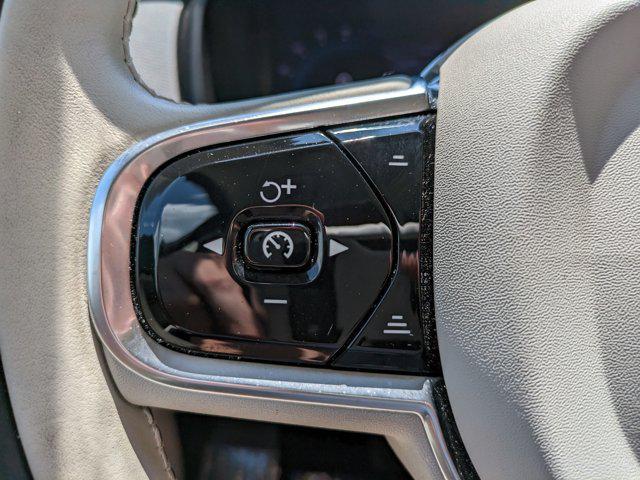 Photo of 2024 Silver Volvo XC90