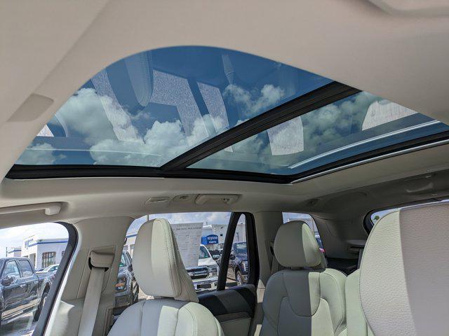 Photo of 2024 Silver Volvo XC90