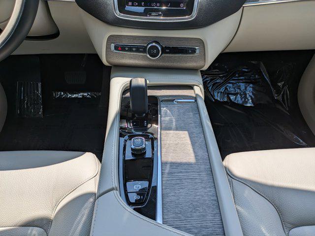 Photo of 2024 Silver Volvo XC90