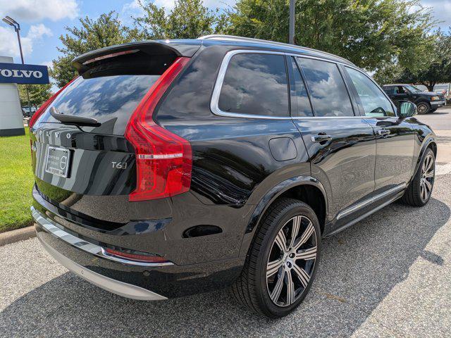 Photo of 2022 Onyx Black Metallic Volvo XC90