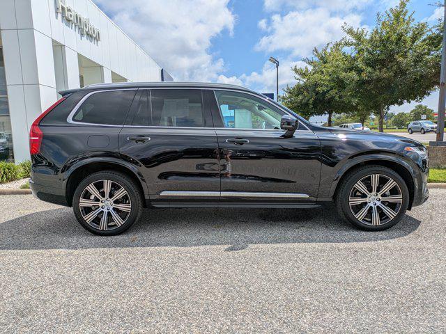 Photo of 2022 Onyx Black Metallic Volvo XC90