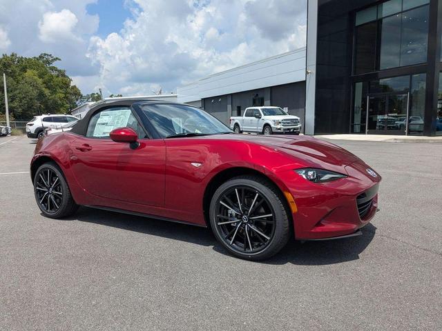 Photo of 2025 Soul Red Crystal Metallic Mazda MX-5 Miata