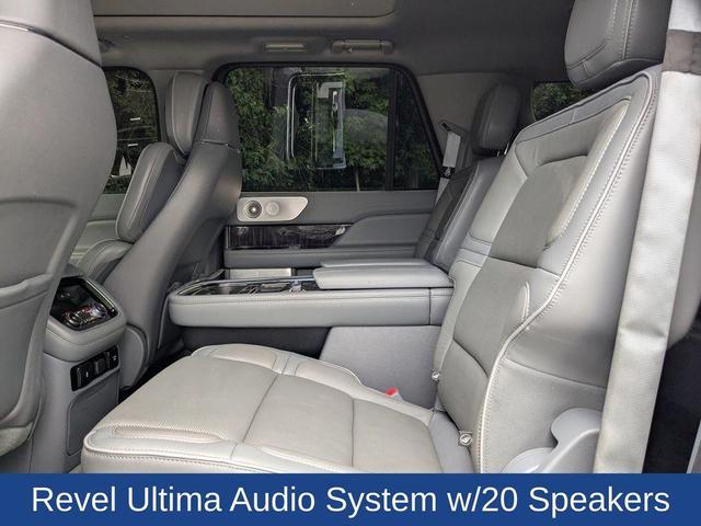 Photo of 2019 Blue Diamond Lincoln Navigator L