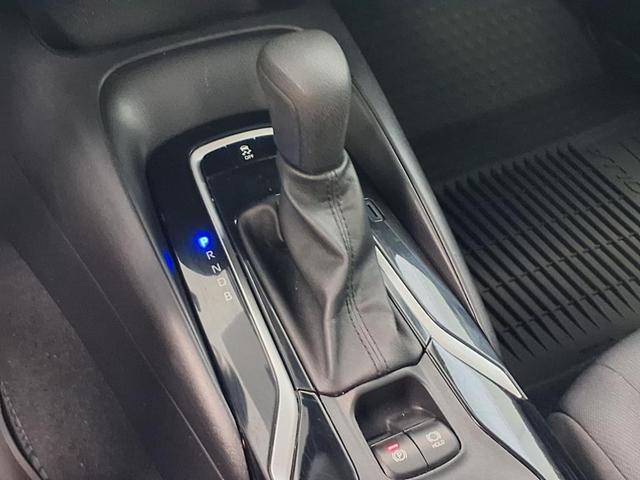 Photo of 2022 White Toyota Corolla