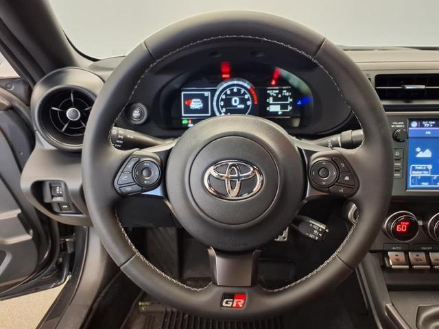 Photo of 2025 Pavement Toyota GR86