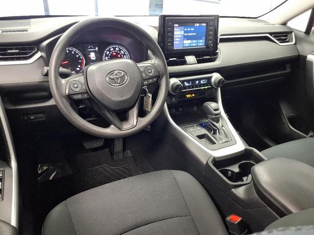 Photo of 2019 Midnight Black Metallic Toyota RAV4