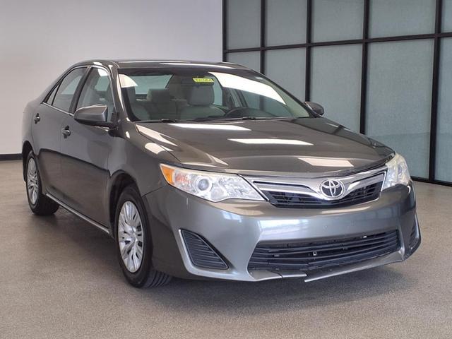 Photo of 2013 Cypress Pearl Toyota Camry