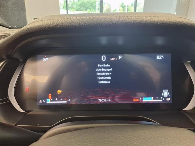 Photo of 2022 Diamond Black Crystal Pearlcoat Jeep Grand Cherokee