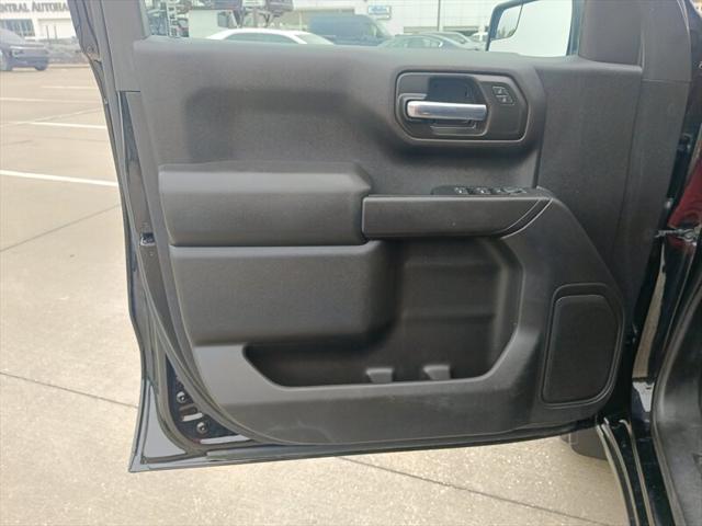 Photo of 2023 Black Chevrolet Silverado 1500