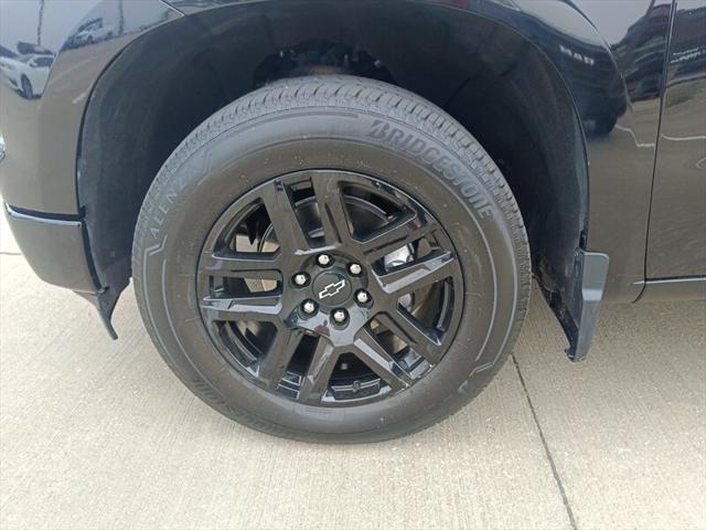 Photo of 2023 Black Chevrolet Silverado 1500