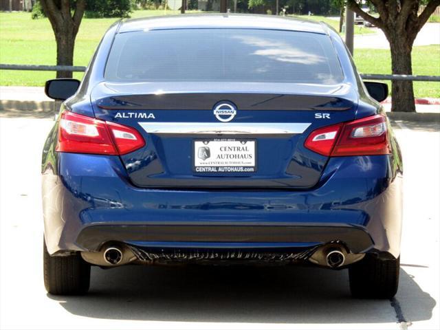 Photo of 2016 Storm Blue Nissan Altima